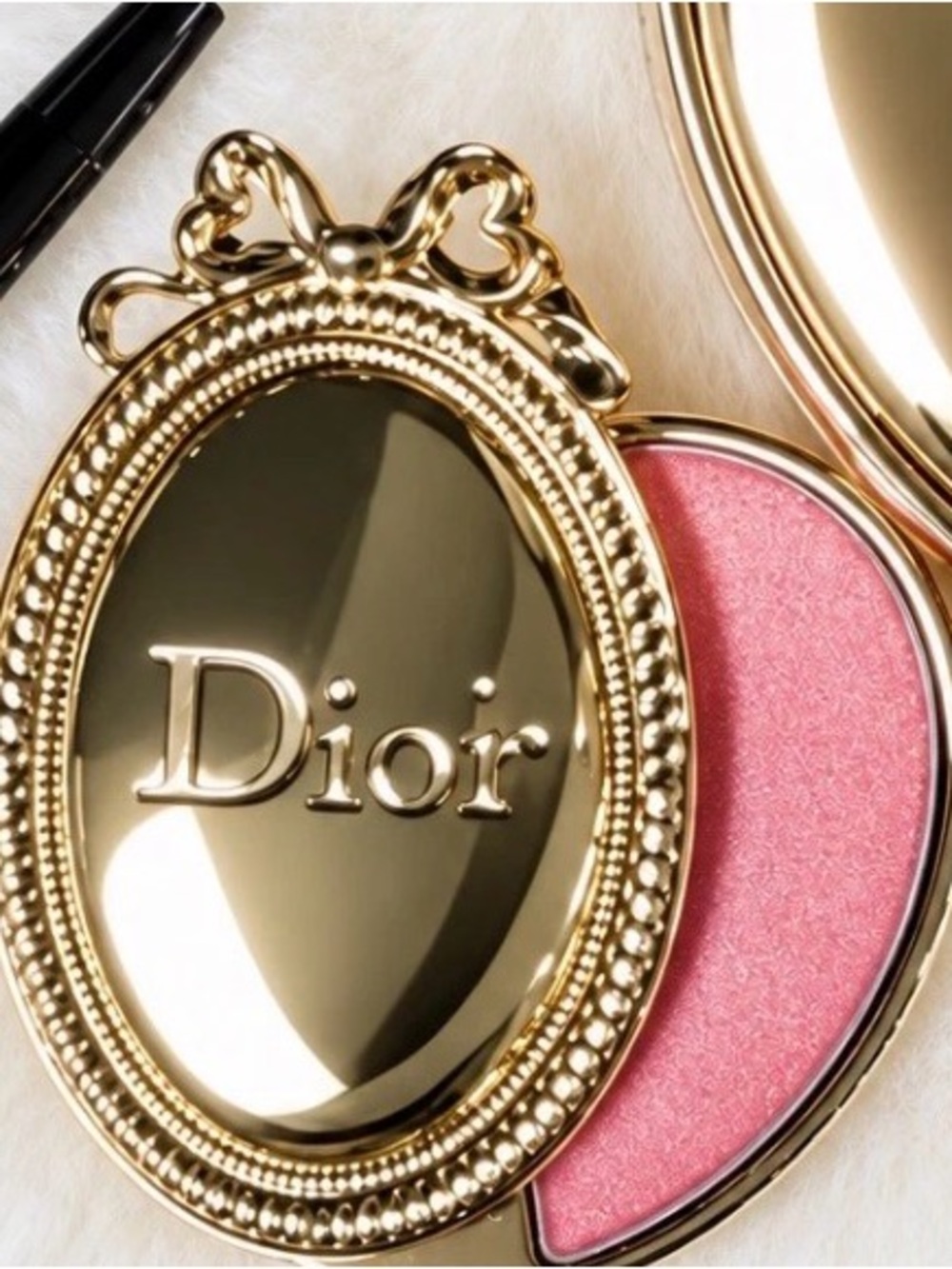 Dior 2026 Bow Medallion Pink Shimmer lip Compact